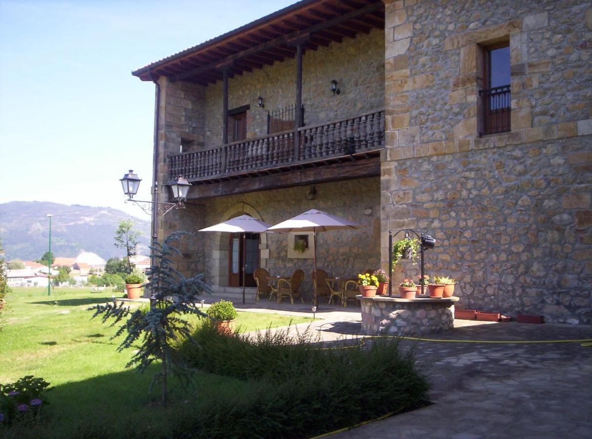Hotel Palacio Garcia Quijano Corrales De Buelna Exterior foto