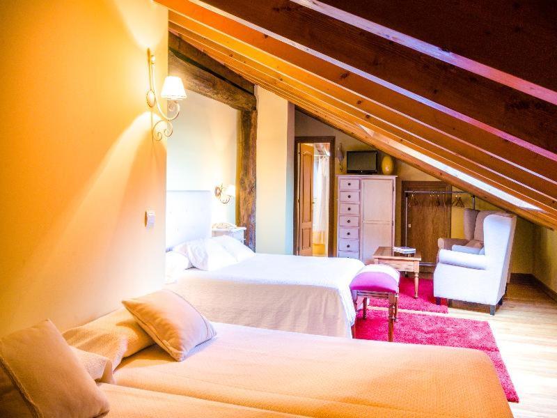 Hotel Palacio Garcia Quijano Corrales De Buelna Cameră foto