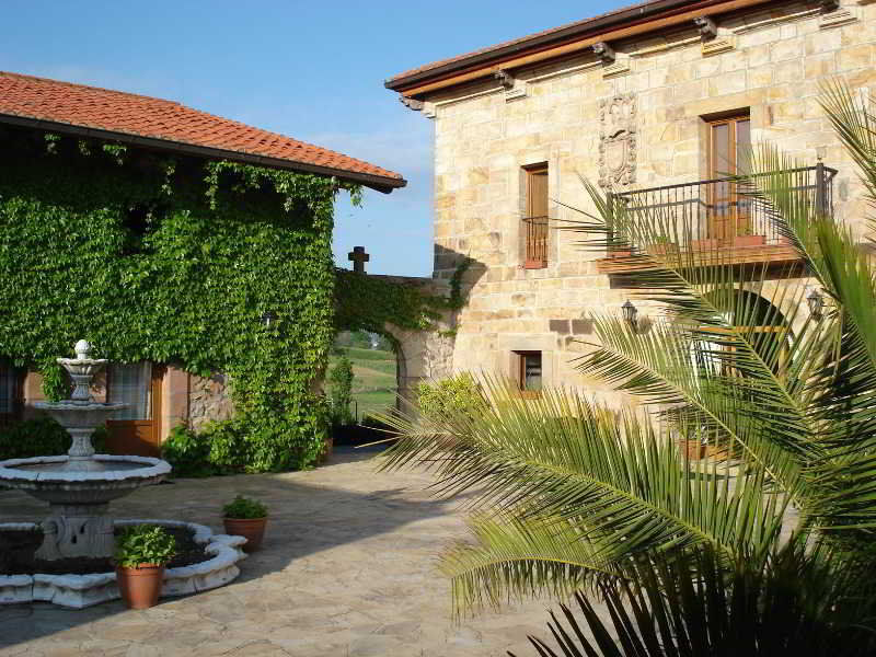 Hotel Palacio Garcia Quijano Corrales De Buelna Exterior foto